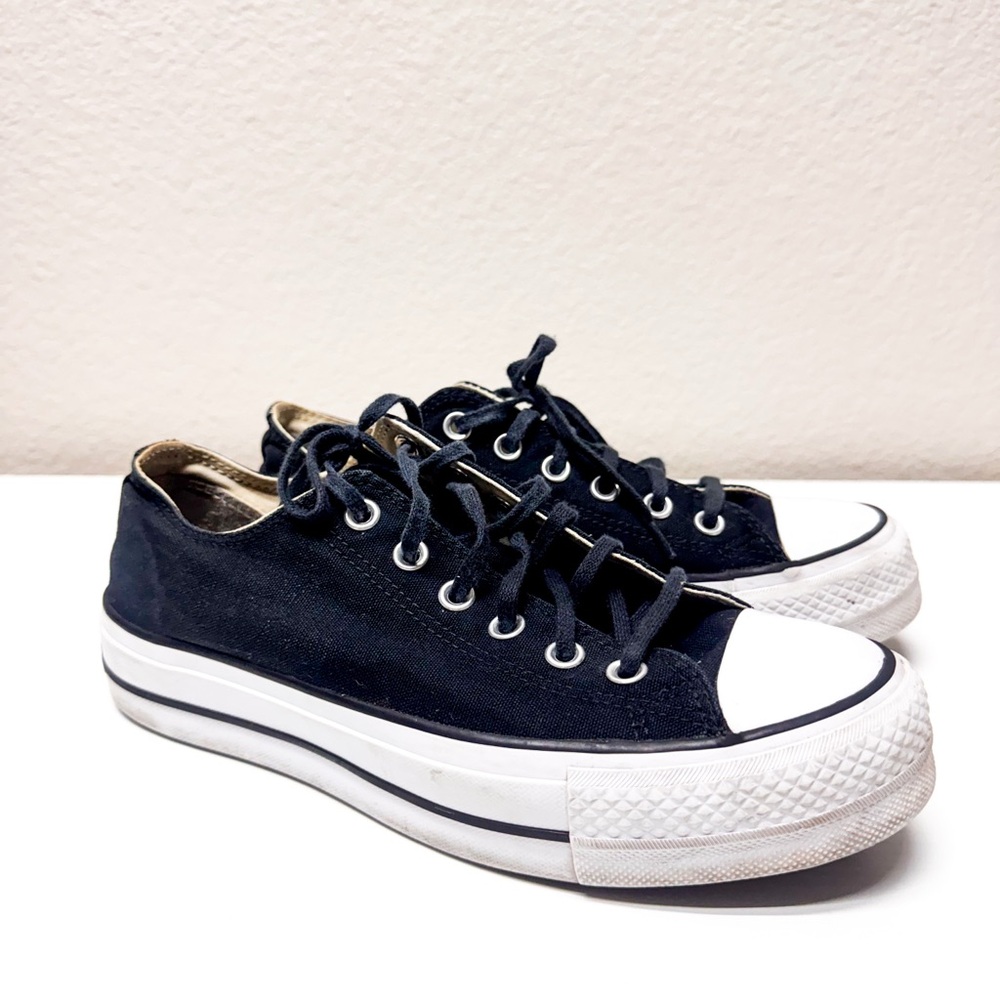 Converse Chuck Taylor All Star Lift Low-Top Sneaker - Black Platform Womens 9